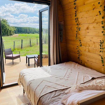 Logement Insolite : La Ruche Verte Monts-sur-Guesnes Buitenkant foto